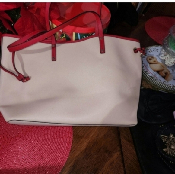 🍂🍁NWOT LIMITED EDITION MICHAEL KORS VALENTINES DAY TOTE - Picture 4 of 8